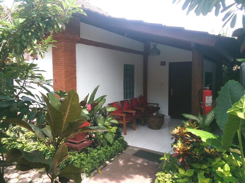 Gazebo Beach Hotel Sanur Esterno foto