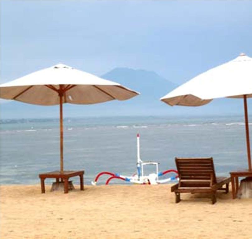 Gazebo Beach Hotel Sanur Esterno foto