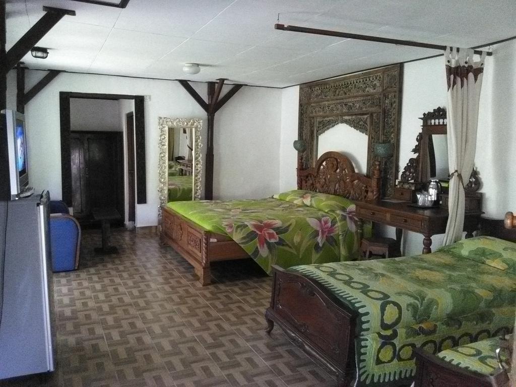 Gazebo Beach Hotel Sanur Esterno foto